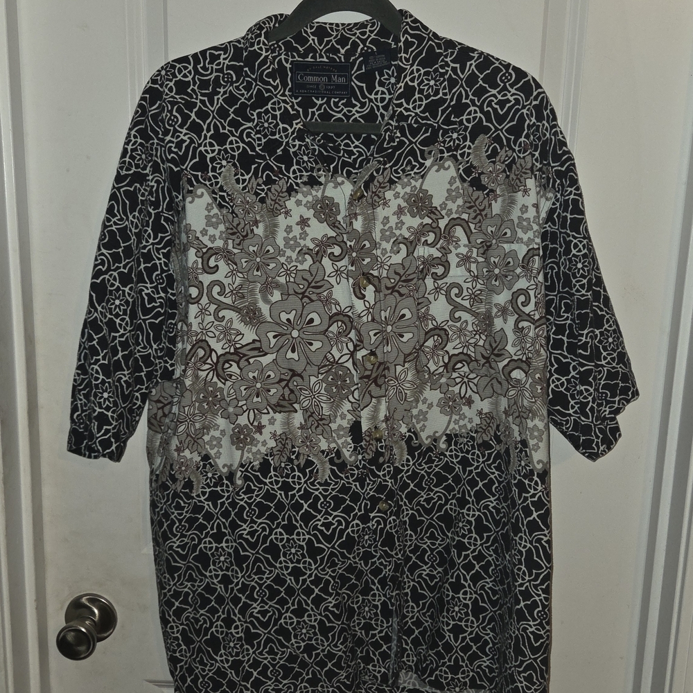 Common Man By Dale Waters Black& White Floral Button-Up Shirt- Ribbed Cotton